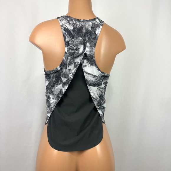 Lululemon Swift Ventilated Racerback Running Tank Top Sz 2 Black/White High Neck - Picture 6 of 13